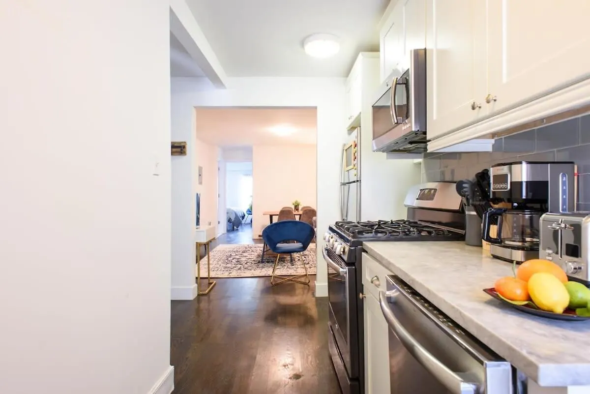 Apartment 39-3 Newly Renovated 3 Bedroom Prime Midtown Sleeps 6 New York United States