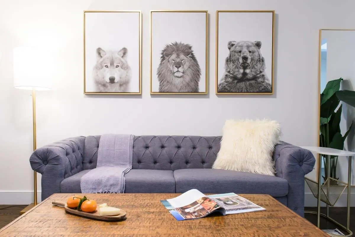 39-3 Newly Renovated 3 Bedroom Prime Midtown Sleeps 6 New York 0*,  United States