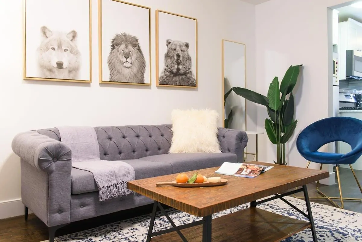 Apartment 39-3 Newly Renovated 3 Bedroom Prime Midtown Sleeps 6 New York United States